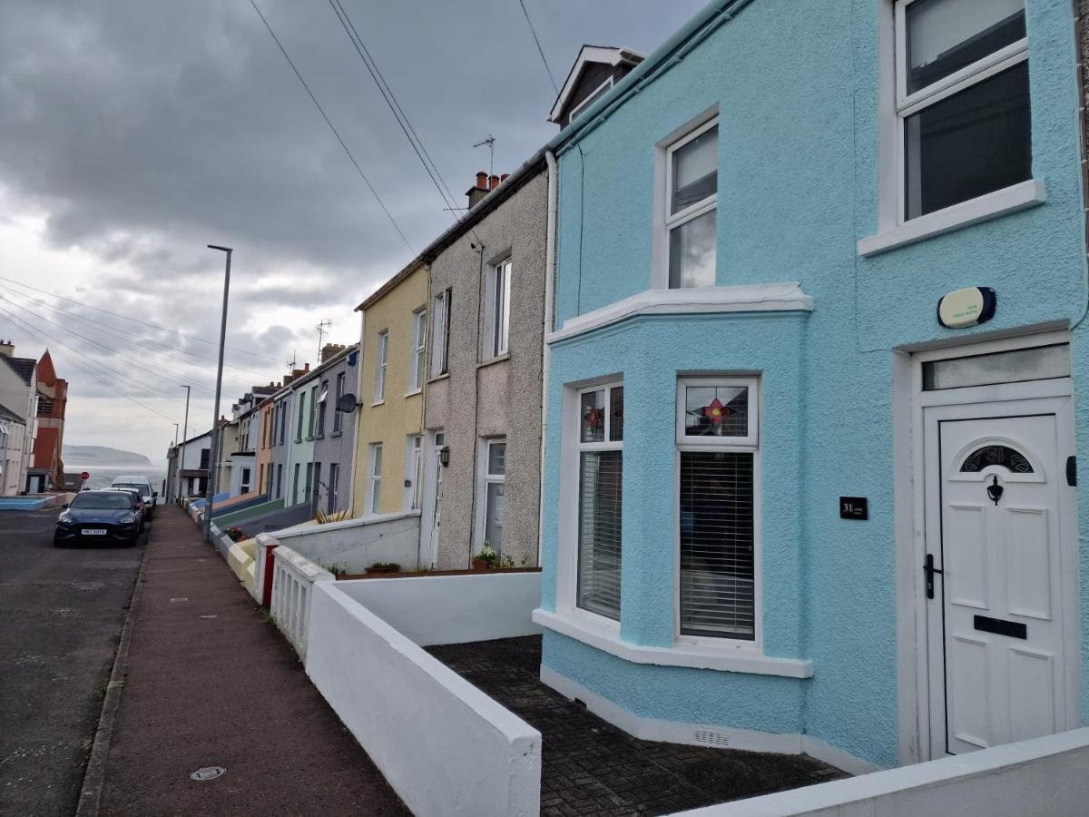 Enfield Street House Behind Portstewart Promenade With Partial Sea View From Front 3 Bed Sleeps 7 Villa Bagian luar foto